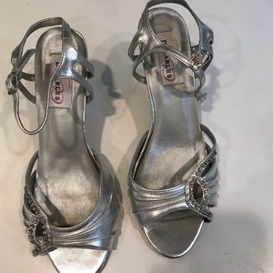 Silver sandals 3 inch heels Wide width